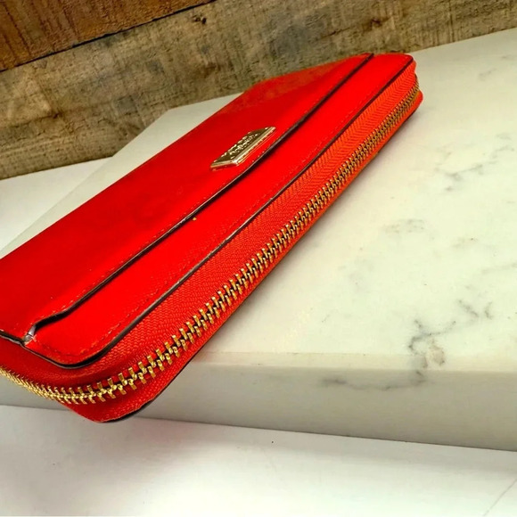 Coach Patent Leather Zip Around Wallet - Picture 4 of 11